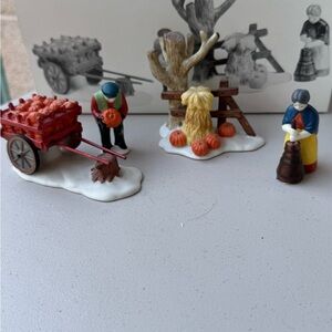 🐈‍⬛ Department 56 Heritage Village “ Harvest Time” Set of 4 EUC